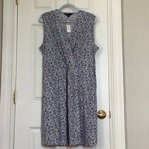 NWT Banana Republic XL Stretchy White/Blue  Dress